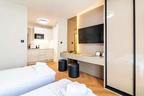 Apartments Centre In Stone House