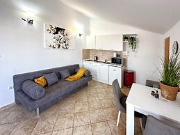 Apartment Luka
