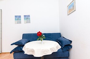 Apartments and Rooms Roso