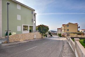 Apartments and Rooms Roso