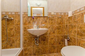 Apartments and Rooms Roso
