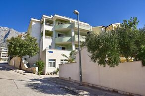 Apartments and Rooms Roso