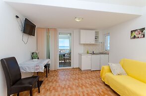 Apartments and Rooms Roso