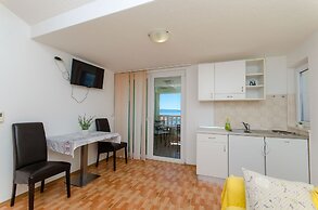 Apartments and Rooms Roso