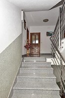 Apartments and Rooms Roso