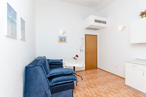 Apartments and Rooms Roso