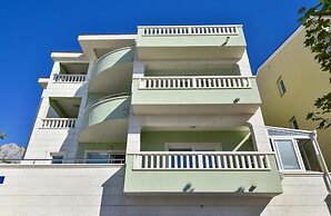 Apartments and Rooms Roso