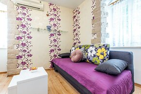 Apartment Center With Jacuzzi