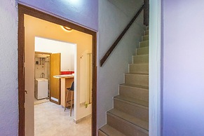 Apartment Center With Jacuzzi