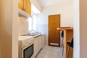 Apartment Center With Jacuzzi