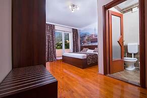 Apartment Arte