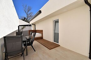 Apartments Lux With Pool
