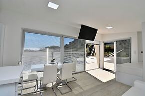 Apartments Lux With Pool