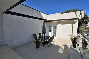 Apartments Lux With Pool