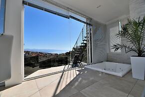 Apartments Lux With Pool
