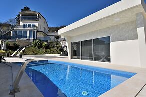 House Luxury