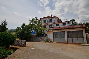 Apartment Elza