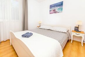 Apartments Marina