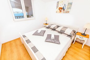 Apartments Marina
