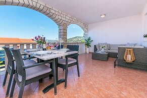 Apartments Marina