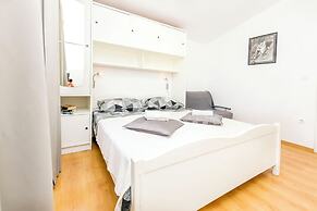Apartments Marina
