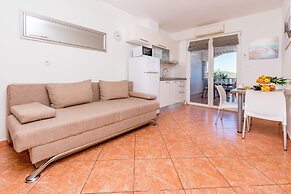 Apartments Marina