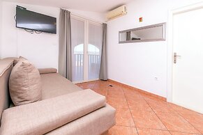 Apartments Marina