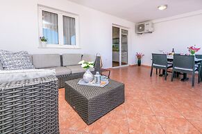 Apartments Marina