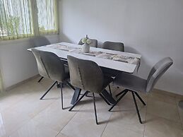 Apartment Karlo