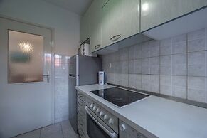 Apartment Rot