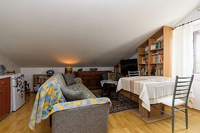 Apartment Volosko for two