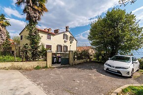 Apartment Volosko for two