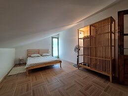 House Barci