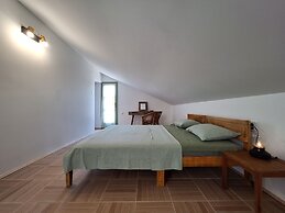 House Barci