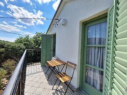 House Barci