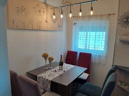 Apartments Roza