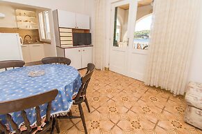 Apartment and Rooms Ive