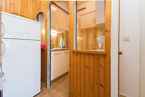 Apartment and Rooms Ive