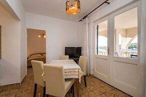 Apartment and Rooms Ive