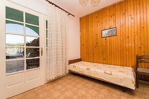 Apartment and Rooms Ive
