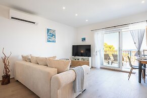 Apartments Doro