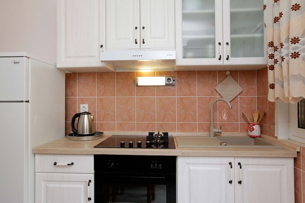 Apartments Doro