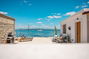 Apartments Beachfront Pebble