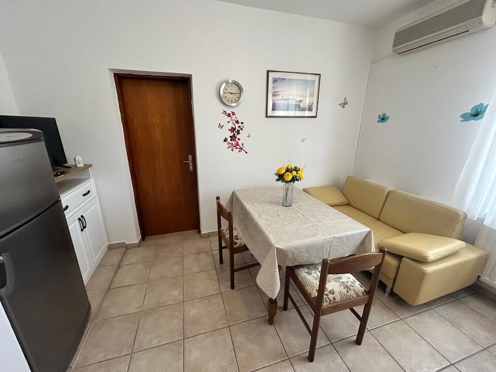 Apartments Raste
