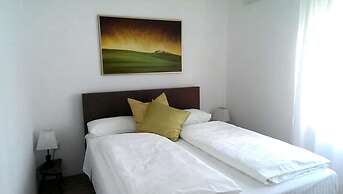 Apartments Jolie