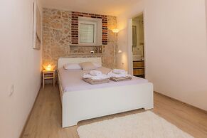 House Punat Residence