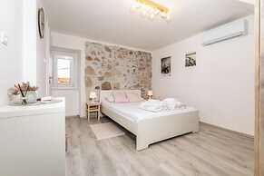House Punat Residence