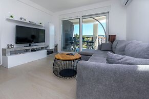 Apartments Lonamare