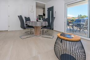 Apartments Lonamare