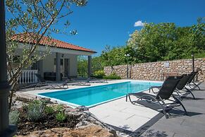 House Bribirska Vila